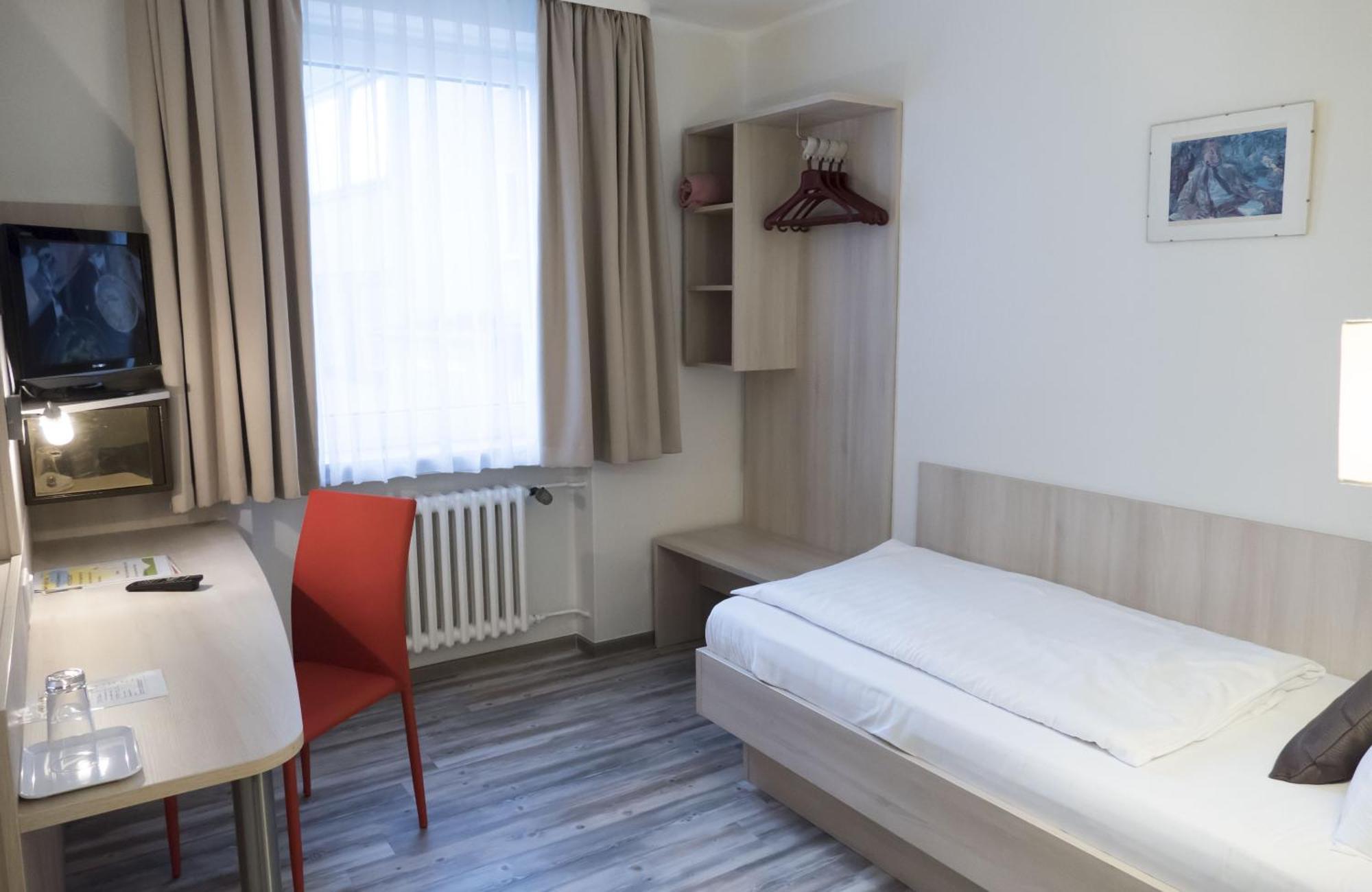 Hotel Excelsior Кассель Экстерьер фото